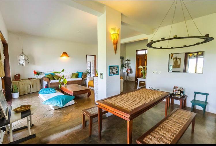 Espelho Bahia Blue House Bed & Breakfast Praia do Espelho Exterior foto